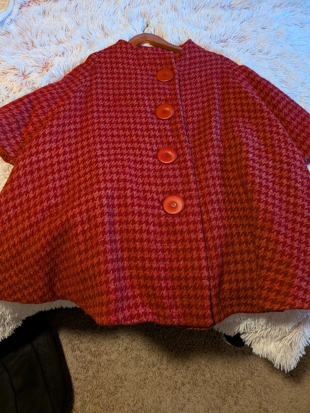 Vintage red Houndstooth Cape